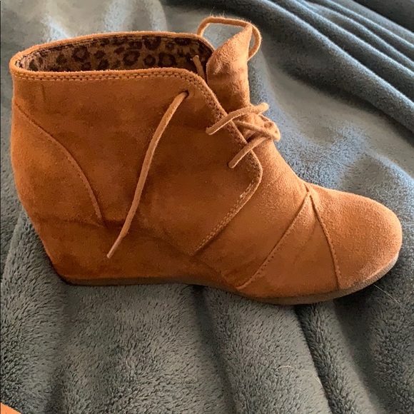 Wedges - Picture 2 of 8